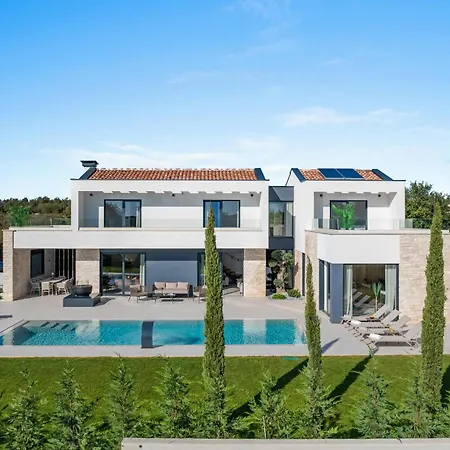 In Anzici With Sauna בית נופש *